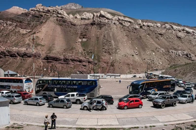 Preocupación de las PyME por la fuga de turistas y menores ventas en ciudades limítrofes