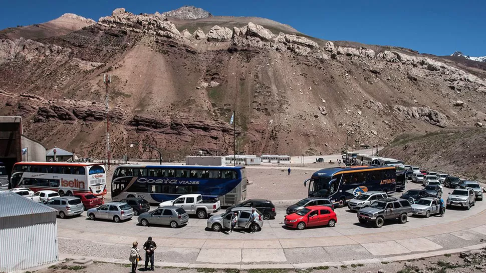 Paso fronterizo en Chile. FOTO TOMADA DE INFOBAE.COM/AFP. 