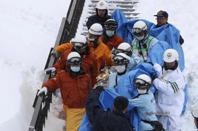 Al menos ocho adolescentes murieron por una avalancha de nieve en Japón