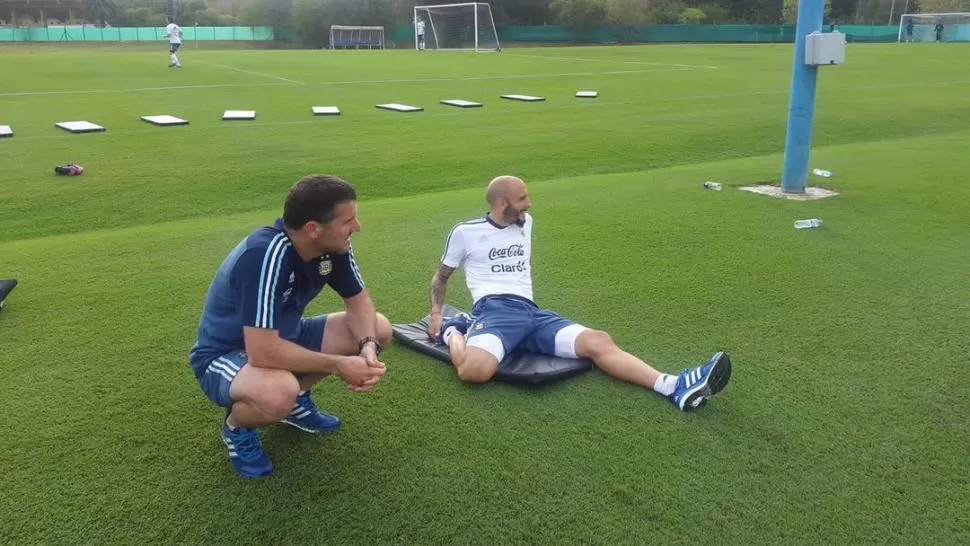 SORPRESA. Pinola jugó el sábado para Central y ayer se sumó a la Selección. twitter / Selección Argentina