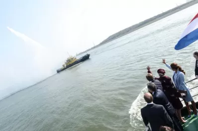 Macri se despidió de Holanda entre elogios y convenios