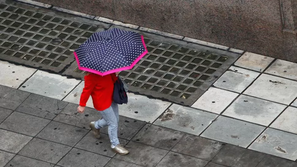 CARGÁ EL PARAGUAS. El tiempo estará inestable y podría haber nuevas lluvias hacia la tarde-noche.