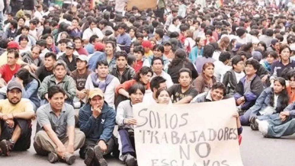 NO SOMOS ESCLAVOS. FOTO TOMADA DE ELTRIBUNO.INFO