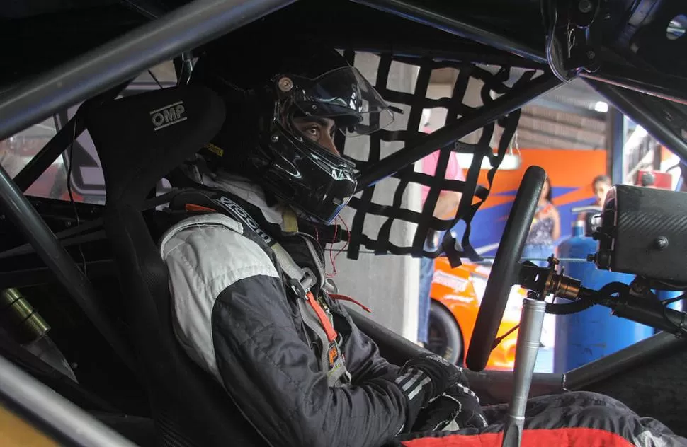 DEBUTANTE. “Pabloso” conducirá un Audi, que estará probando entre hoy o mañana en la ciudad de Córdoba. BH FOTOS