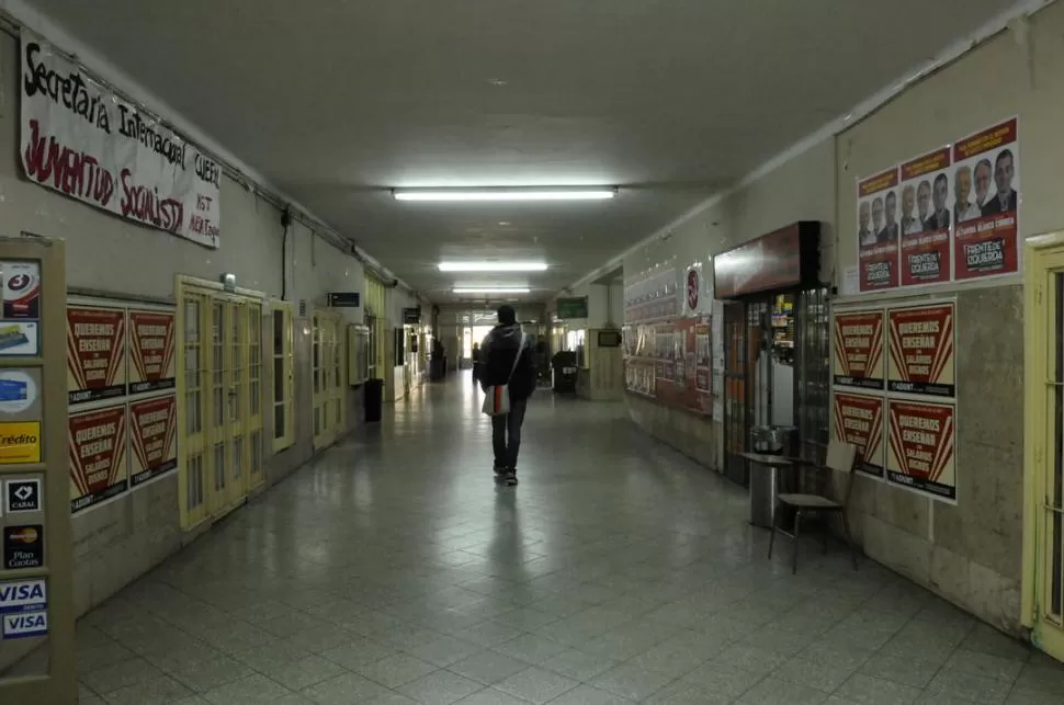 SILENCIO. En algunas facultades la adhesión al paro fue total y los alumnos perdieron las mesas de finales.  la gaceta / foto de Florencia Zurita (archivo)