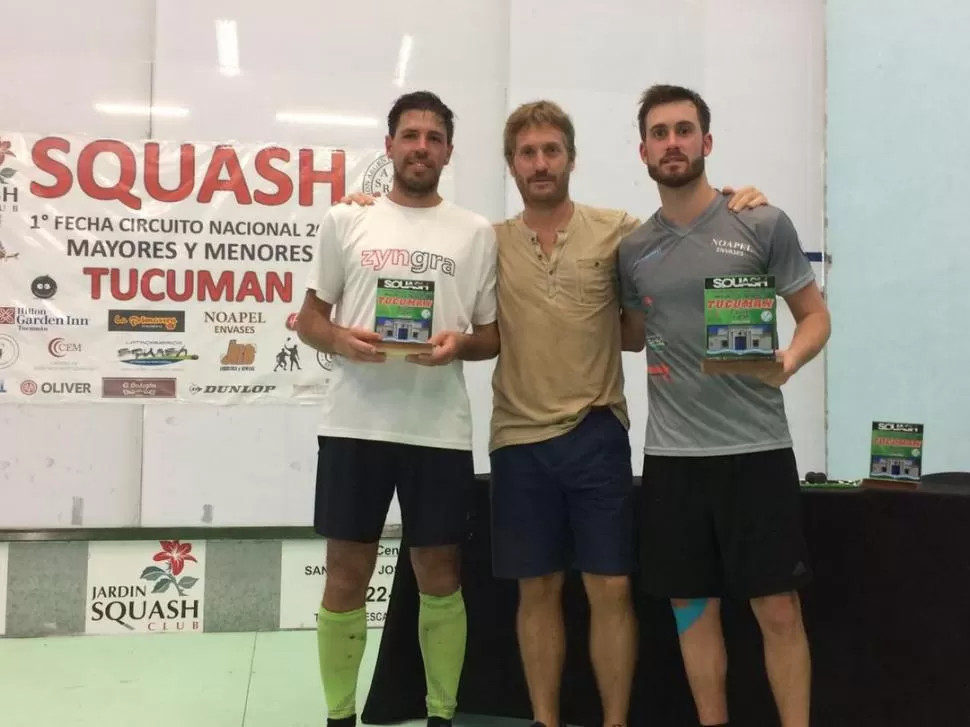 PREMIOS. Pezzota, Juan Pablo García (directivo de la Asociación) y Romiglio.  