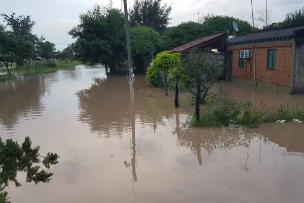 Video: pescadores tucumanos juntaron y llevaron donaciones para los afectados del sur de la provincia