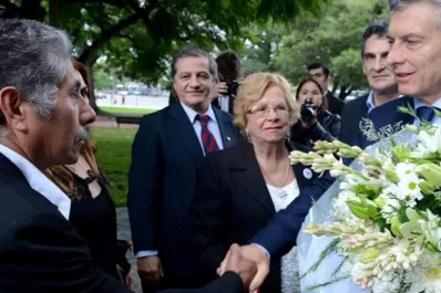 Macri recibió en Olivos a veteranos de Malvinas y a familiares de los caídos en la guerra