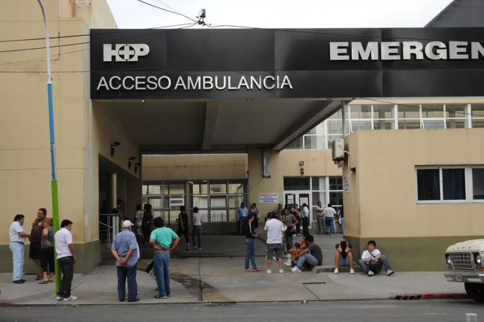 SORPRESA. Las autoridades del hospital quedaron sorprendidas porque el ladrón sabía dónde se encontraban los elementos que se robó. LA GACETA / FOTO DE INÉS QUINTEROS ORIO (ARCHIVO)