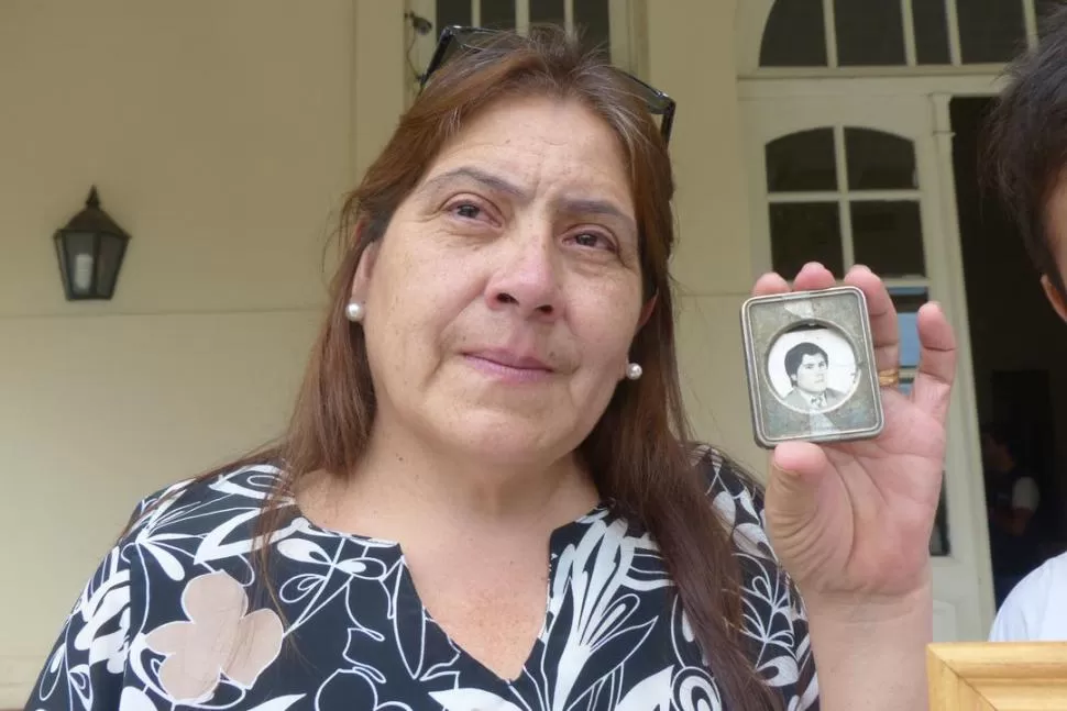 PRIMEROS PLANOS. Eugenia y Víctor, hermanos separados hace 35 años. la gaceta / fotos de osvaldo ripoll