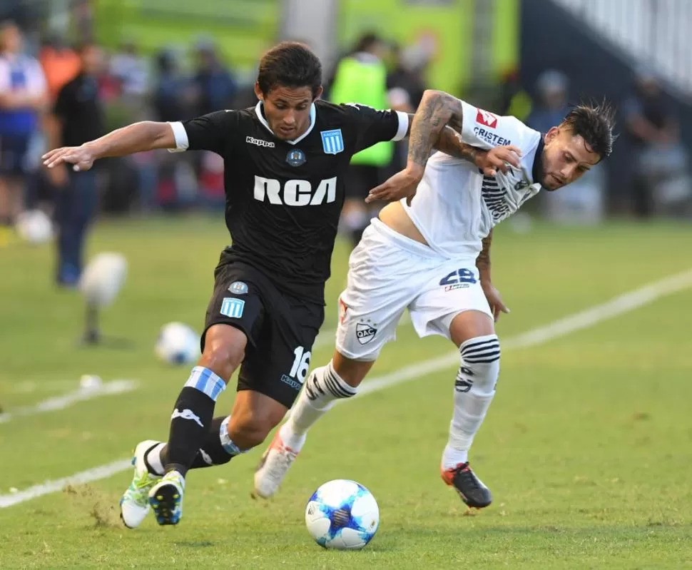 GRAN REACCIÓN. Racing parecía perdido pero al final se llevó los tres puntos. telam