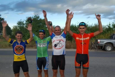 Carlos Castillo volvió a mostrar su poderío en una prueba de ruta