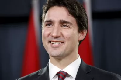 El primer ministro canadiense desafió a un actor de Friends a una pelea