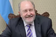 Pese a las inundaciones en su provincia, el gobernador de La Pampa se fue de vacaciones