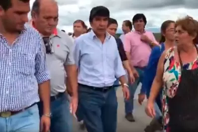 Video: increparon a un funcionario provincial mientras recorría La Madrid