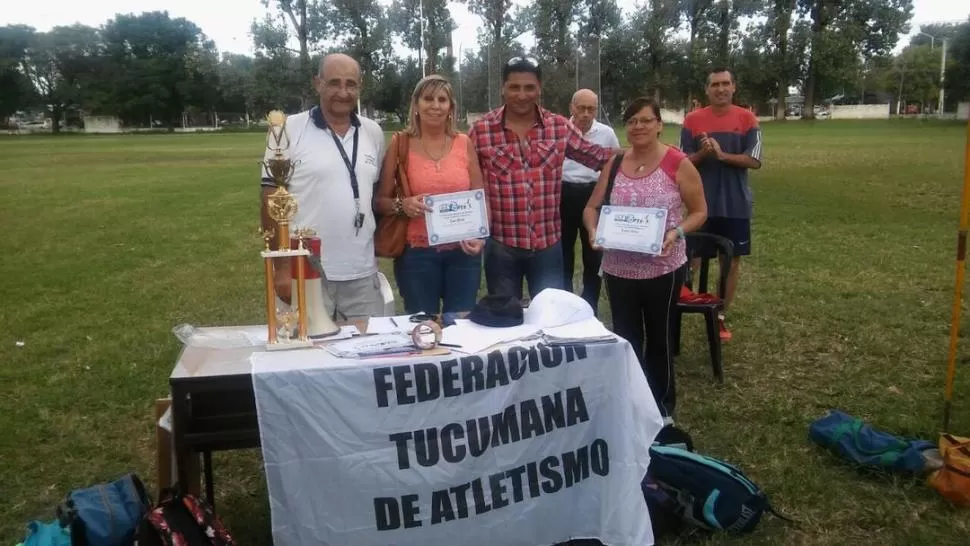 RECONOCIMIENTO. Guillermo Rubino encabezó el acto realizado en el CEF 18. 