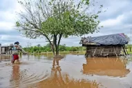 El río Gastona se suma a los desbordes en el sur