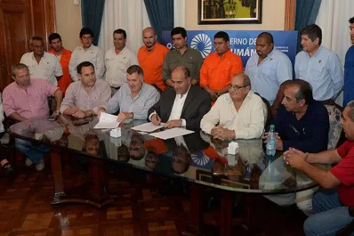 Vialidad y el Gobierno acordaron un aumento del 23% al básico