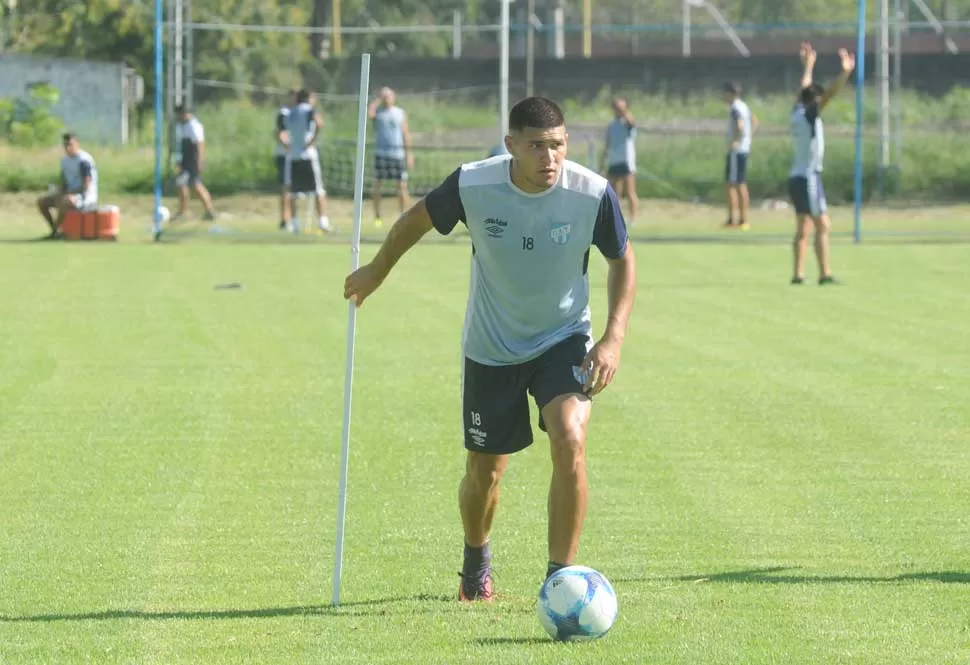 EN SU MEJOR MOMENTO. A sus 22 años, Barbona conduce la ofensiva de Atlético.