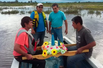 Una imagen de la Virgen que baja las aguas recorrió La Madrid