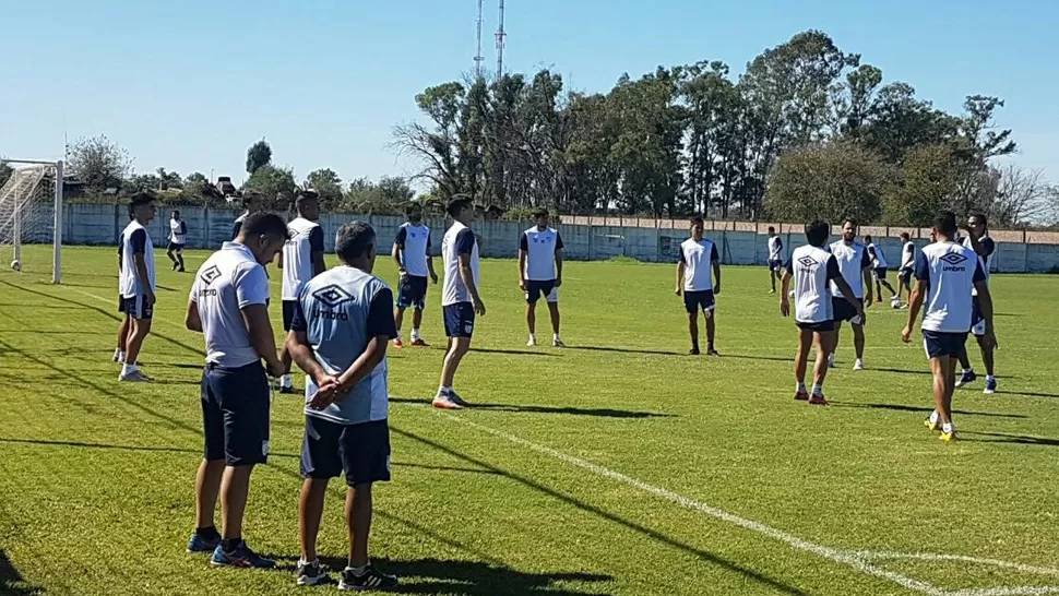 Atlético practicó en Newell's pensando en Central