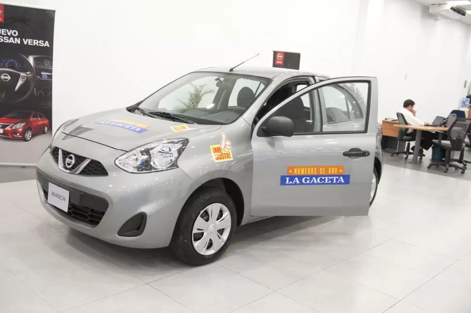 EL 0 KILÓMETRO ESPERA A SU DUEÑO. El martes se sorteará el Nissan March Active Pure Drive. LA GACETA / FOTO DE ADRIÁN LUGONES.-
