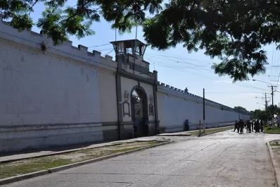 Anularon la causa contra una mujer que ingresó al penal de Villa Urquiza con droga en su vagina
