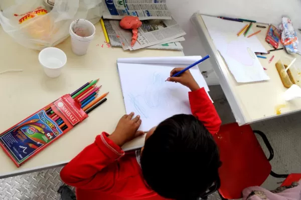 El villano de los niños de La Madrid ataca en forma de lluvia y tira rayos sobre las casas