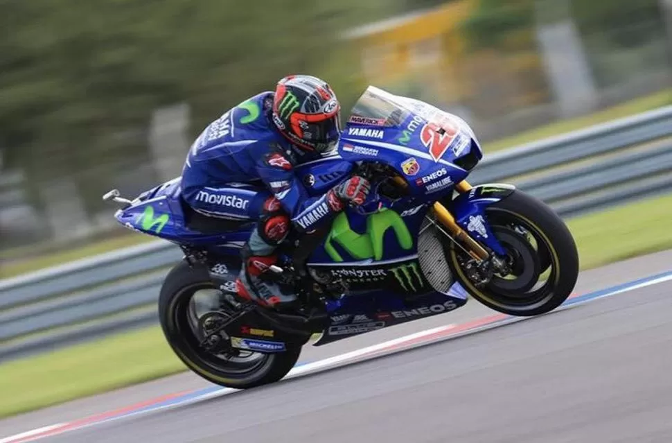 SIGUE FIRME. Maverick Viñuales viene de ganar la carrera de Qatar y ayer, en Las Termas, se apoderó de los mejores tiempos en los entrenamientos de MotoGP. motogp