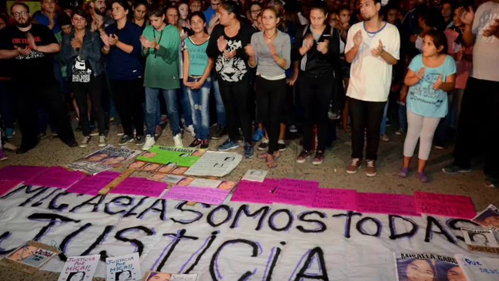 MARCHA POR MICAELA. FOTO TOMADA DE LAVOZ.COM.AR