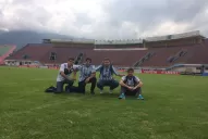 Viajaron dos días en auto a Bolivia para alentar al Decano