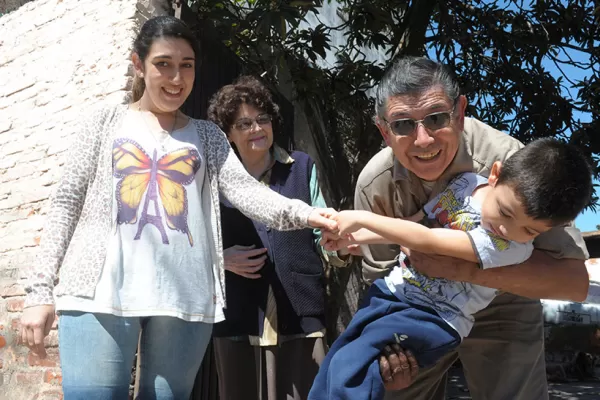 Un mecánico que padece hipoacusia es el ganador del Okm de LA GACETA