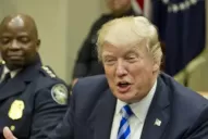 Trump se declaró muy orgulloso del lanzamiento de la madre de todas las bombas en Afganistán