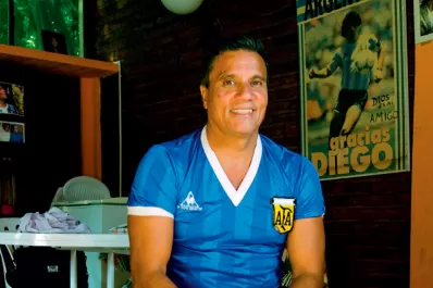 Si no cambia jugadores, en tres meses Sampaoli se va