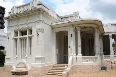 La Capital culpa a Alperovich de entorpecer la expropiación de la casa Sucar