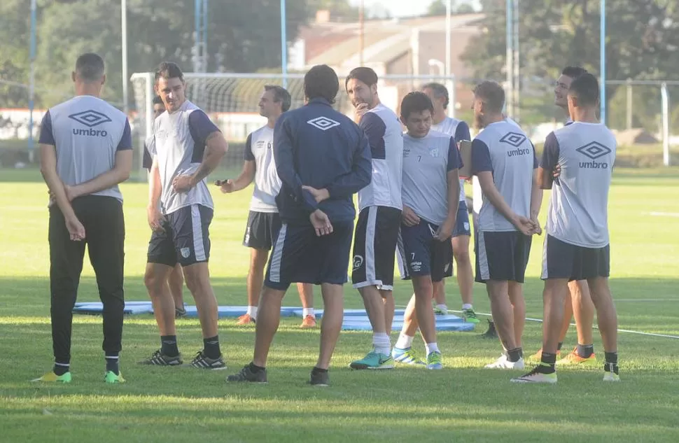 BUENA ONDA. La armonía en el grupo es total, pero ello no significa que los jugadores no estén molestos por cómo juegan. la gaceta / foto de antonio ferroni