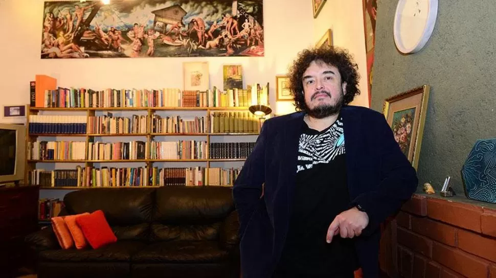 EL NARRADOR. Specchia observa realidades como político, periodista y escritor.  