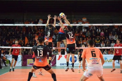 Monteros Vóley cayó en el tie break ante Libertad