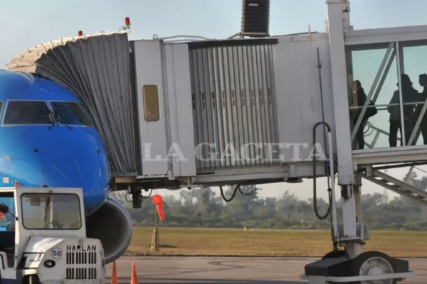 Aerolíneas confirmó que no trasladará a los pasajeros a Las Termas cuando cierre el aeropuerto tucumano