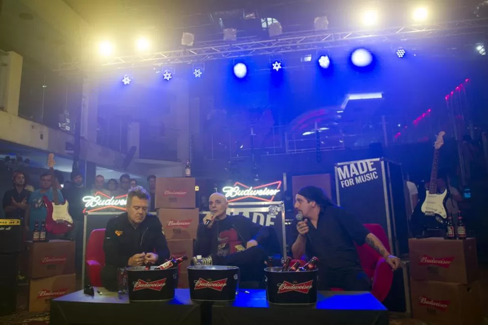 EL JURADO. Tres músicos de larga experiencia en el rock argentino, ante la ardua tarea de elegir las bandas. la gaceta /  foto de diego aráoz