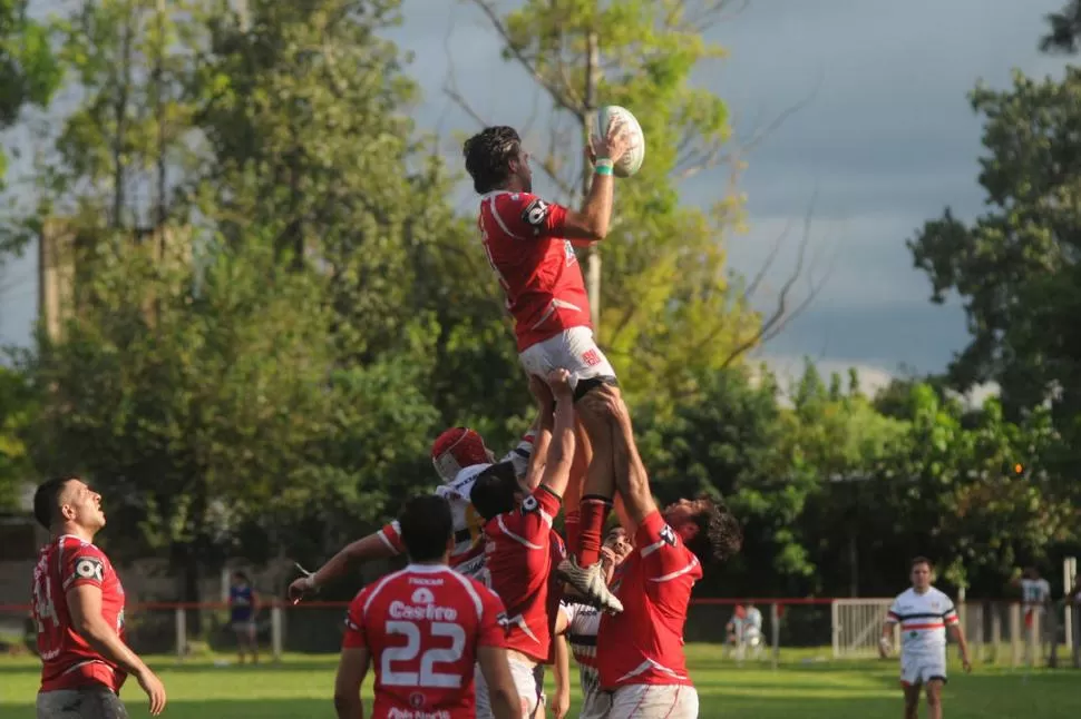 PAUSA. Los Tarcos quedará libre en la primera fecha, al igual que “Uni”.  la gaceta / archivo