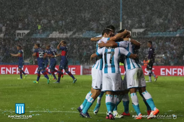 Racing goleó a Tigre y sostiene su ilusión copera