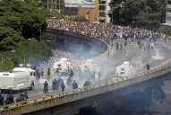 Leales a Maduro balearon a los manifestantes