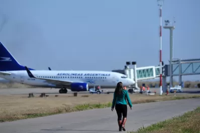 El Gobierno provincial insiste en que la Nación garantice el traslado a Termas de Río Hondo