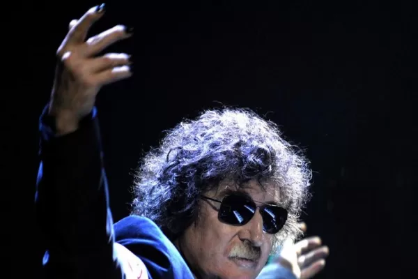 Charly le exige 2 millones de dólares a Bruno Mars