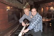 “Antes los veía desde la platea, ahora puedo cantar con ellos”