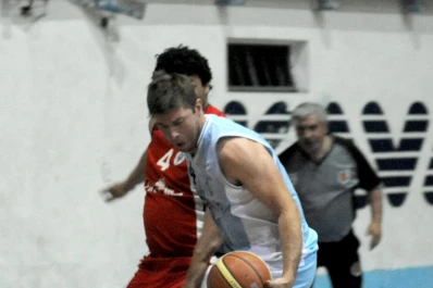 Juan Bautista Alberdi va por una nueva alegría