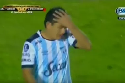 Video: el Pulga Rodríguez fue reemplazado y no le gustó nada