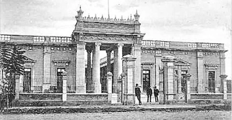 LA UNIVERSIDAD. “El mayor acontecimiento en la historia de la cultura de Tucumán”, para Ricardo Rojas. 