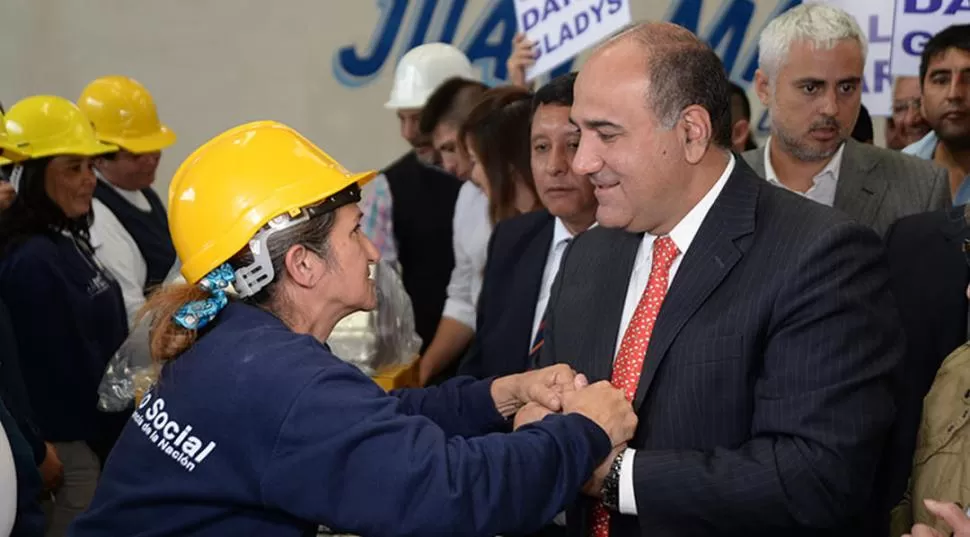 EN BANDA DEL RÍO SALÍ. El martes, Manzur inauguró un polo productivo del programa Argentina Trabaja. comunicaciontucuman.gob.ar